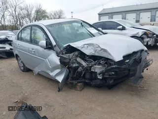 2010 Hyundai Accent GLS с VIN KMHCN4AC5AU477897, выставлен на аукционе IAAI как лот 42031036 с пробегом 121 498 миль миль и . История ставок и продаж доступна на DreamBid. Изображение 1.
