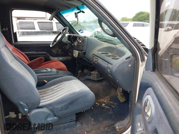 1995 Chevrolet Silverado 1500 with VIN 1GCEK19K0SE155342, listed as a IAAI auction lot 41944089 with 278,439 mi miles and . Bid and sale history available at DreamBid. Image 5.