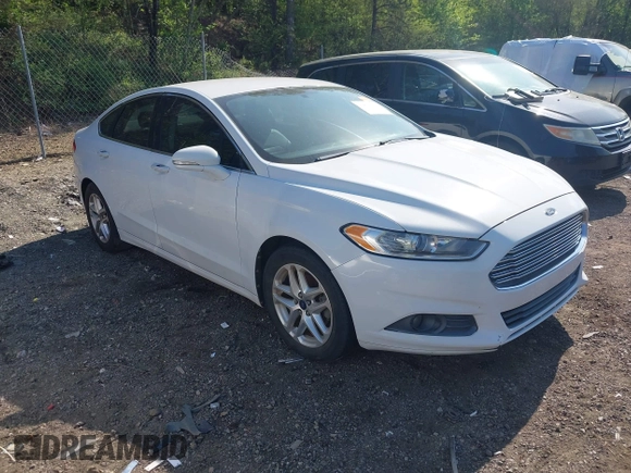 2013 Ford Fusion SE with VIN 3FA6P0HR5DR280583, listed as a IAAI auction lot 41896243 with 226,610 mi miles. Bid and sale history available at carsss.com. Image 1.