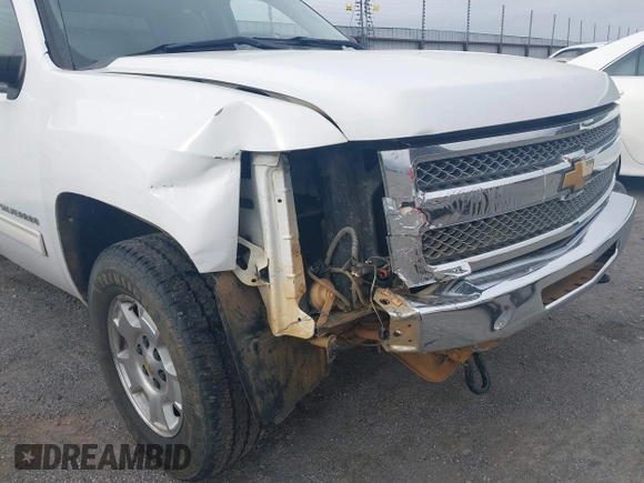 2013 Chevrolet Silverado 1500 LT with VIN 1GCRKSE76DZ404277, listed as a IAAI auction lot 41737878 with 204,921 mi miles and . Bid and sale history available at DreamBid. Image 6.