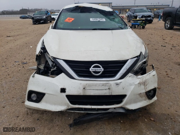 2017 Nissan Altima 2.5 SV with VIN 1N4AL3AP2HC229305, listed as a Copart auction lot 44987045 with 208,731 mi miles and Salvage Title. Bid and sale history available at carsss.com. Image 5.
