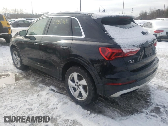 2022 Audi Q3 Premium with VIN WA1AUCF34N1001093, listed as a Copart auction lot 42963393 with 21,932 mi miles and . Bid and sale history available at DreamBid. Image 2.
