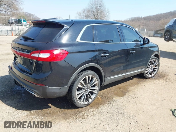 2017 Lincoln MKX Reserve z VIN 2LMPJ8LP2HBL25990, wystawiony jako IAAI lot #41780043 z przebiegiem 121 883 mil mil oraz . Historia ofert i sprzedaży dostępna na DreamBid. Obrazek 4.