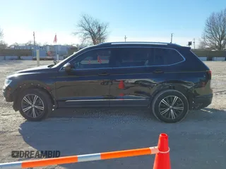 2019 Volkswagen Tiguan SE with VIN 3VV3B7AX9KM135037, listed as a IAAI auction lot 41527344 with 146,630 mi miles and . Bid and sale history available at DreamBid. Image 15.