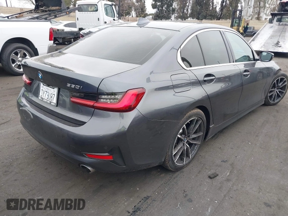 2022 BMW 3 Series 330i z VIN 3MW5R1J01N8C33802, wystawiony jako IAAI lot #41856666 z przebiegiem 41 095 mil mil oraz . Historia ofert i sprzedaży dostępna na DreamBid. Obrazek 4.