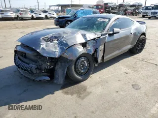 2021 Ford Mustang GT z VIN 1FA6P8CF9M5103856, wystawiony jako Copart lot #56322045 z przebiegiem 27 499 mil mil oraz Szkody całkowita. Historia ofert i sprzedaży dostępna na DreamBid. Obrazek 1.