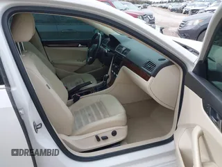 2013 Volkswagen Passat TDI SEL Premium with VIN 1VWCN7A3XDC118087, listed as a IAAI auction lot 41780198 with 305,872 mi miles. Bid and sale history available at carsss.com. Image 5.