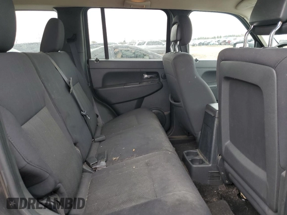 2011 Jeep Liberty Sport Jet z VIN 1J4PN2GK7BW562653, wystawiony jako Copart lot #51105385 z przebiegiem 89 823 mil mil oraz Szkoda całkowita • Salvage title. Historia ofert i sprzedaży dostępna na DreamBid. Obrazek 10.