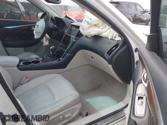2015 Infiniti Q50 z VIN JN1BV7APXFM335981, wystawiony jako IAAI lot #41718555 z przebiegiem 83 918 mil mil oraz . Historia ofert i sprzedaży dostępna na DreamBid. Obrazek 5.