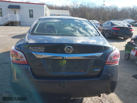 2013 Nissan Altima 2.5 S with VIN 1N4AL3AP1DC154638, listed as a IAAI auction lot 41596733 with 90,041 mi miles. Bid and sale history available at carsss.com. Image 15.