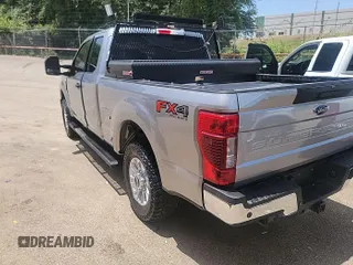 2020 Ford F-250 XL z VIN 1FT7X2B62LED95958, wystawiony jako IAAI lot #42555993 z przebiegiem 86 391 mil mil oraz . Historia ofert i sprzedaży dostępna na DreamBid. Obrazek 24.