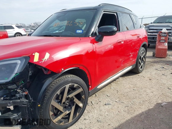 2025 MINI Countryman S z VIN WMZ23GA04S7P33413, wystawiony jako IAAI lot #41576638 z przebiegiem 9 505 mil mil oraz . Historia ofert i sprzedaży dostępna na DreamBid. Obrazek 18.