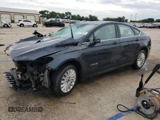 2014 Ford Fusion SE Hybrid with VIN 3FA6P0LU7ER271798, listed as a Copart auction lot 61774625 with Not provided miles and Salvage title. Bid and sale history available at DreamBid. Image 1.