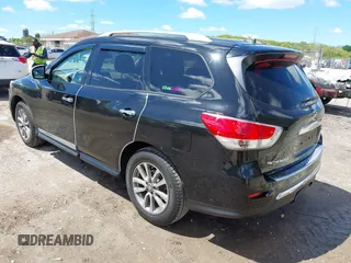 2014 Nissan Pathfinder Platinum with VIN 5N1AR2MN0EC611577, listed as a IAAI auction lot 42336426 with 140,019 mi miles and . Bid and sale history available at DreamBid. Image 3.