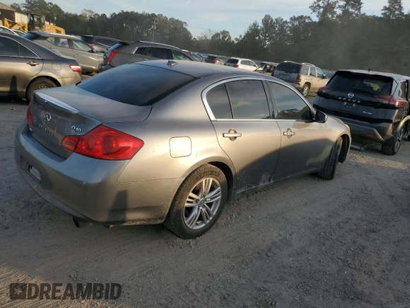 2015 Infiniti Q40 with VIN JN1CV6AR0FM650630, listed as a Copart auction lot 82579604 with 104,324 mi miles and Salvage Title. Bid and sale history available at carsss.com. Image 3.