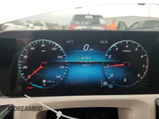 2022 Mercedes-Benz A 220 z VIN W1K3G4FB4NJ377057, wystawiony jako Copart lot #45632845 z przebiegiem 19 977 mil mil oraz Nie do naprawy • Non repairable. Historia ofert i sprzedaży dostępna na DreamBid. Obrazek 9.