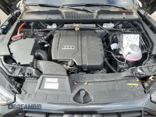 2024 Audi Q5 Komfort with VIN WA1AAAFY4R2109142, listed as a Copart auction lot 84029244 with 28 mi miles and Non Repairable. Bid and sale history available at carsss.com. Image 12.