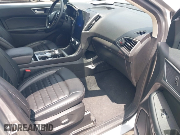 2023 Ford Edge SEL z VIN 2FMPK4J93PBA46715, wystawiony jako IAAI lot #42380969 z przebiegiem 43 844 mil mil oraz . Historia ofert i sprzedaży dostępna na DreamBid. Obrazek 5.
