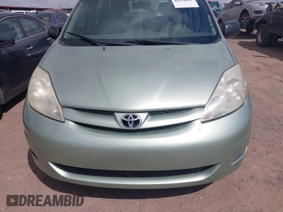 2007 Toyota Sienna CE with VIN 5TDZK23C47S058199, listed as a IAAI auction lot 41978011 with 203,941 mi miles. Bid and sale history available at carsss.com. Image 6.