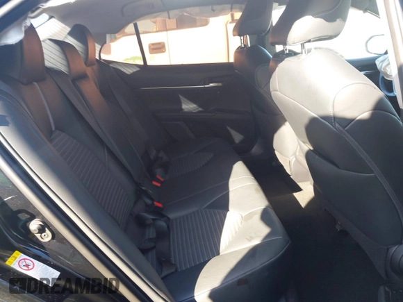 2018 Toyota Camry LE z VIN 4T1B11HK4JU151656, wystawiony jako IAAI lot #41524694 z przebiegiem 52 581 mil mil oraz . Historia ofert i sprzedaży dostępna na DreamBid. Obrazek 8.