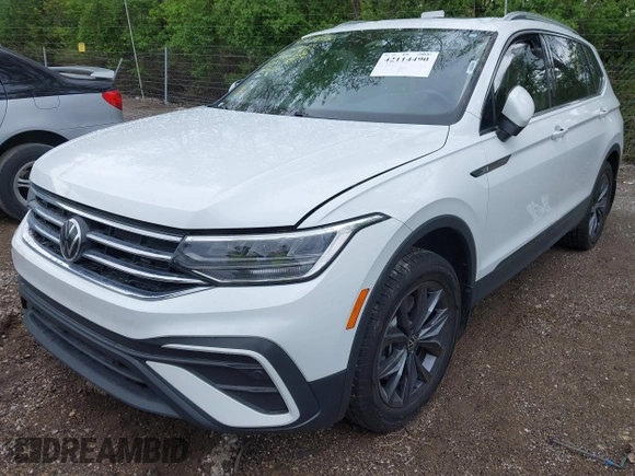 2022 Volkswagen Tiguan SE z VIN 3VV3B7AX4NM125651, wystawiony jako IAAI lot #42114490 z przebiegiem 67 628 mil mil oraz . Historia ofert i sprzedaży dostępna na DreamBid. Obrazek 17.