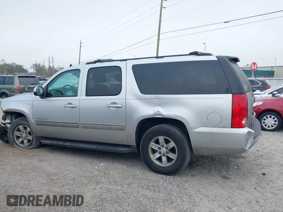 2014 GMC Yukon XL SLT with VIN 1GKS1KE08ER188302, listed as a IAAI auction lot 41531485 with 196,810 mi miles. Bid and sale history available at carsss.com. Image 14.