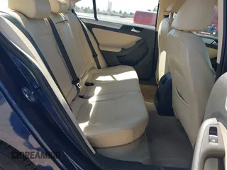 2013 Volkswagen Jetta SE z VIN 3VWDX7AJ0DM396590, wystawiony jako IAAI lot #41829922 z przebiegiem 133 356 mil mil oraz . Historia ofert i sprzedaży dostępna na DreamBid. Obrazek 8.