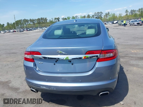 2009 Jaguar XF Premium Luxury with VIN SAJWA06B39HR06031, listed as a IAAI auction lot 41915119 with Not Provided miles and . Bid and sale history available at DreamBid. Image 16.