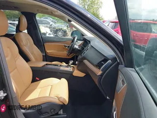 2016 Volvo XC90 T6 Inscription with VIN YV4A22PL9G1005080, listed as a IAAI auction lot 42123327 with 179,762 mi miles and . Bid and sale history available at DreamBid. Image 5.