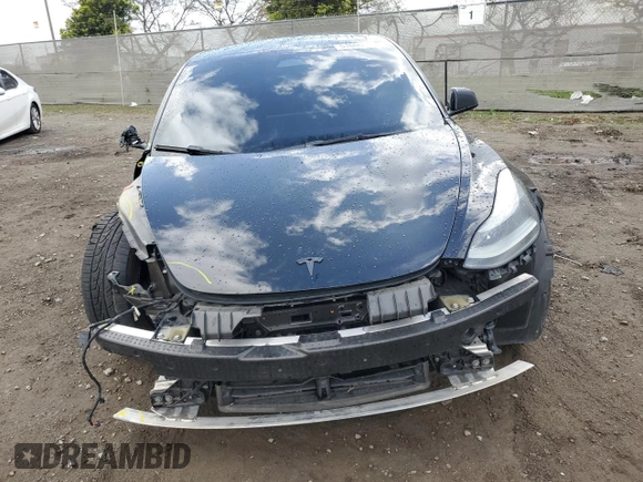 2023 Tesla Model 3 z VIN 5YJ3E1EA0PF451513, wystawiony jako Copart lot #51606425 z przebiegiem 58 482 mil mil oraz Szkoda całkowita • Salvage title. Historia ofert i sprzedaży dostępna na DreamBid. Obrazek 5.