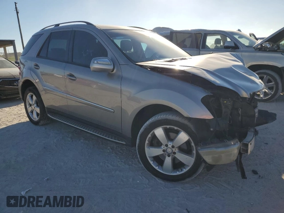 2009 Mercedes-Benz M 3.5L with VIN 4JGBB56E69A519401, listed as a Copart auction lot 44858425 with 136,857 mi miles and Salvage Title. Bid and sale history available at carsss.com. Image 4.