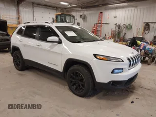 2017 Jeep Cherokee Latitude с VIN 1C4PJMCB2HW545464, выставлен на аукционе IAAI как лот 42043512 с пробегом 134 473 миль миль и . История ставок и продаж доступна на DreamBid. Изображение 1.