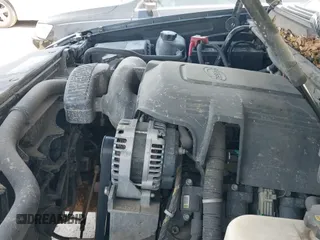 2011 Cadillac Escalade Premium z VIN 1GYS3CEF2BR129509, wystawiony jako IAAI lot #42030385 z przebiegiem 232 818 mil mil oraz . Historia ofert i sprzedaży dostępna na DreamBid. Obrazek 20.