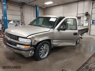 2000 Chevrolet Silverado 1500 with VIN 1GCEC14V9YE408018, listed as a IAAI auction lot 41339820 with 261,720 mi miles. Bid and sale history available at carsss.com. Image 18.