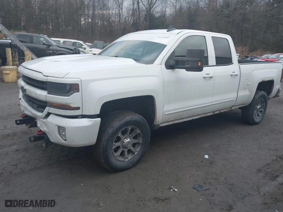 2016 Chevrolet Silverado 1500 LT with VIN 1GCVKREC2GZ103529, listed as a IAAI auction lot 41114085 with 140,841 mi miles. Bid and sale history available at carsss.com. Image 17.
