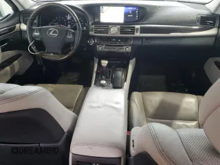 2016 Lexus LS 460 with VIN JTHBL5EF1G5140323, listed as a Copart auction lot 46090725 with 62,707 mi miles and Salvage title. Bid and sale history available at DreamBid. Image 8.