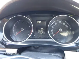 2016 Volkswagen Jetta SEL z VIN 3VWL07AJ5GM212572, wystawiony jako IAAI lot #41470003 z przebiegiem 138 988 mil mil oraz . Historia ofert i sprzedaży dostępna na DreamBid. Obrazek 7.