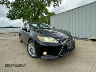 2013 Lexus ES 4dr Sdn with VIN JTHBK1GG9D2074280, listed as a Copart auction lot 55184425 with 232,217 mi miles and Clean Title. Bid and sale history available at carsss.com. Image 1.