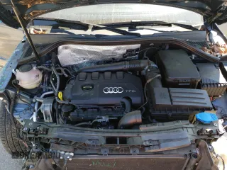 2018 Audi Q3 Premium Plus with VIN WA1JCCFSXJR011259, listed as a Copart auction lot 46882823 with 66,730 mi miles. Bid and sale history available at carsss.com. Image 12.