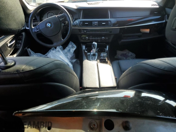 2014 BMW 5 Series 528i z VIN WBA5A5C54ED500070, wystawiony jako Copart lot #62386495 z przebiegiem Nie podano mil oraz Szkoda całkowita • Salvage title. Historia ofert i sprzedaży dostępna na DreamBid. Obrazek 8.