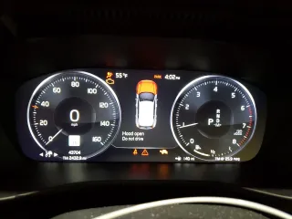 2020 Volvo XC40 Momentum z VIN YV4162UK9L2276791, wystawiony jako Copart lot #87115964 z przebiegiem 43 704 mil mil oraz Szkoda całkowita • Salvage title. Historia ofert i sprzedaży dostępna na DreamBid. Obrazek 9.