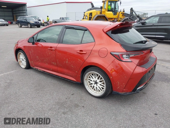2020 Toyota Corolla Hatchback XSE with VIN JTNC4RBE1L3092006, listed as a IAAI auction lot 41605527 with 44,743 mi miles. Bid and sale history available at carsss.com. Image 3.