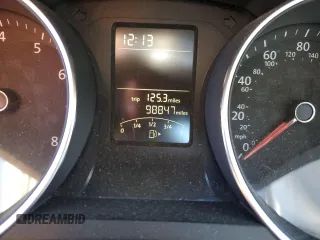 2015 Volkswagen Jetta Sedan 1.8T SE with VIN 3VWD07AJ9FM236988, listed as a Copart auction lot 42636825 with 98,847 mi miles and Salvage Title. Bid and sale history available at carsss.com. Image 9.