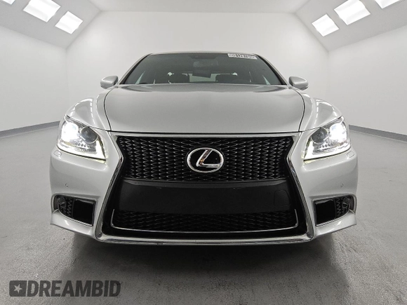 2015 Lexus LS 460 z VIN JTHCL5EF8F5023163, wystawiony jako Copart lot #60128705 z przebiegiem 10 219 mil mil oraz Czysty tytuł • Clean title. Historia ofert i sprzedaży dostępna na DreamBid. Obrazek 5.
