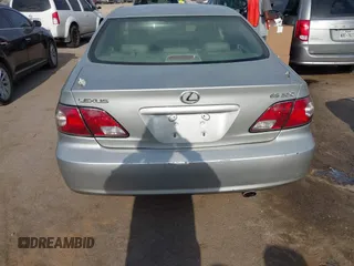 2004 Lexus ES 330 with VIN JTHBA30G045016212, listed as a IAAI auction lot 42057870 with 261,935 mi miles. Bid and sale history available at carsss.com. Image 6.