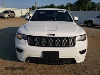 2017 Jeep Grand Cherokee Altitude with VIN 1C4RJEAG9HC702812, listed as a Copart auction lot 62423495 with 162,982 mi miles and Salvage title. Bid and sale history available at DreamBid. Image 5.