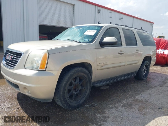 2008 GMC Yukon XL SLT with VIN 1GKFC16058R104137, listed as a IAAI auction lot 42111628 with 285,985 mi miles. Bid and sale history available at carsss.com. Image 2.
