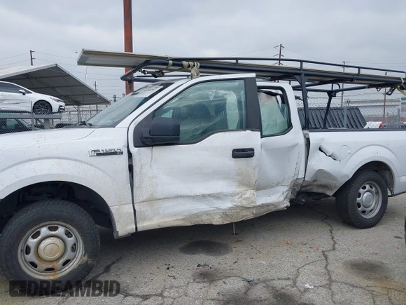 2015 Ford F-150 XL z VIN 1FTEX1C86FKE30797, wystawiony jako IAAI lot #41406907 z przebiegiem 177 541 mil mil oraz . Historia ofert i sprzedaży dostępna na DreamBid. Obrazek 14.