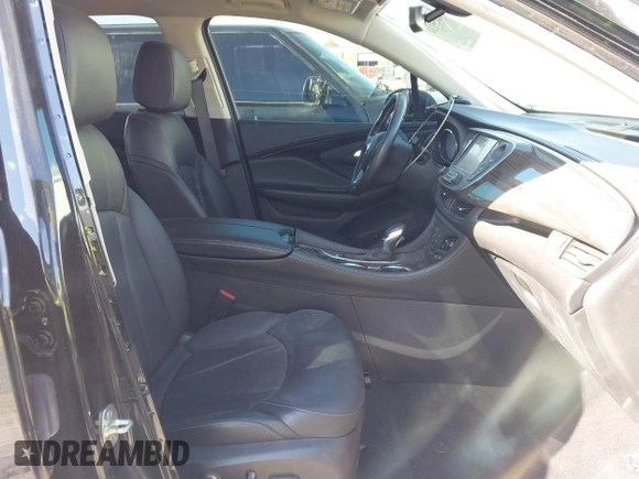 2020 Buick Envision Essence with VIN LRBFXCSA3LD209970, listed as a IAAI auction lot 42055134 with 59,854 mi miles and . Bid and sale history available at carsss.com. Image 5.