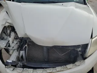 2008 Mitsubishi Endeavor LS with VIN 4A4MN21S88E037416, listed as a Copart auction lot 61838084 with 170,562 mi miles and Salvage Title. Bid and sale history available at carsss.com. Image 12.